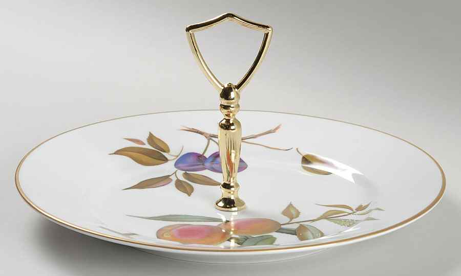 Evesham Gold Round Serving Plate with Handle (DP) by Royal Worcester-1