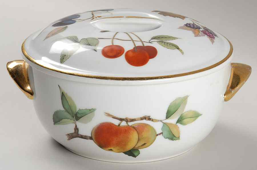 Evesham Gold 1.50 Pt Round Covered Casserole by Royal Worcester-1