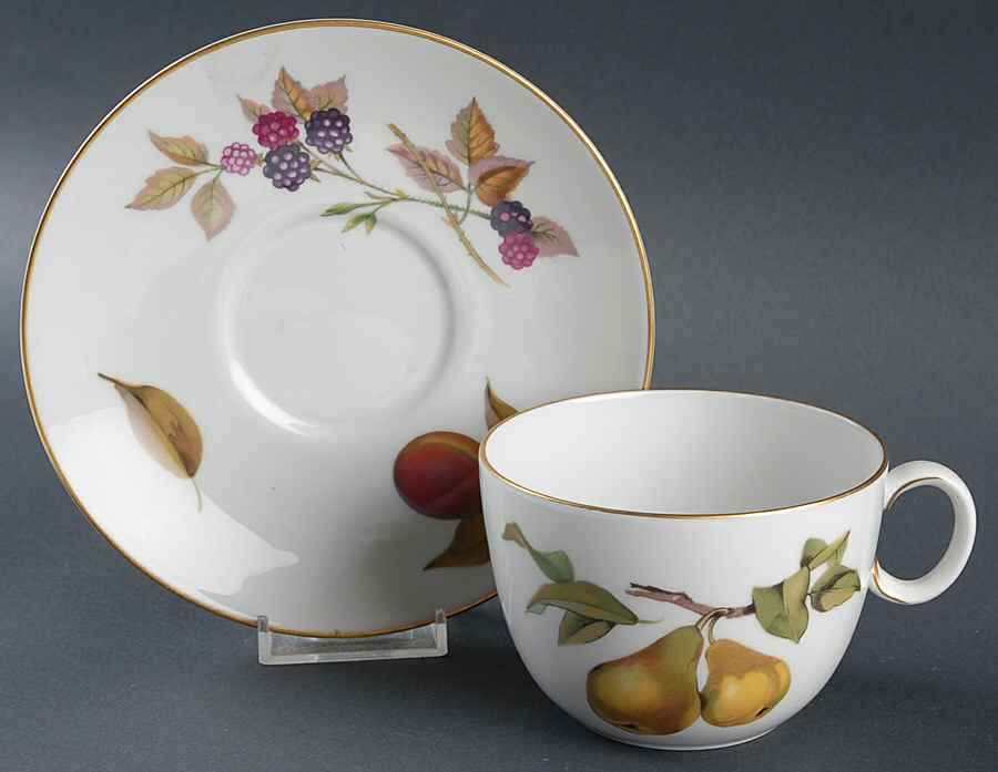 Evesham Gold Breakfast Cup & Saucer Set by Royal Worcester-1