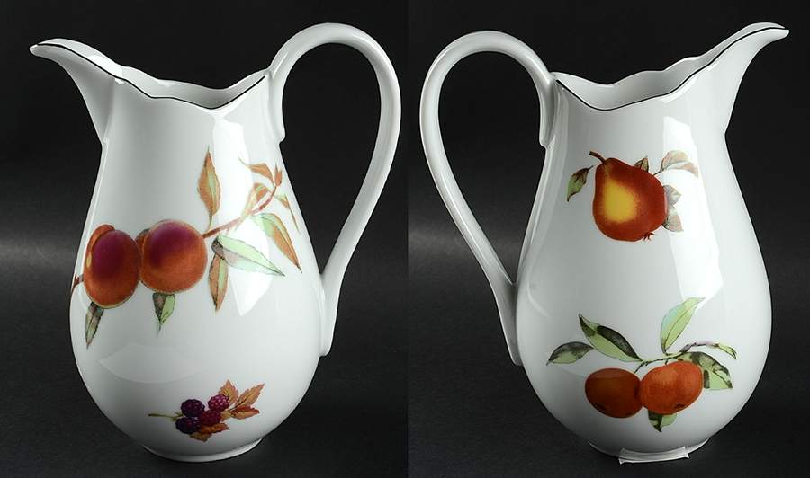 Evesham Gold 40 Oz Pitcher by Royal Worcester-1