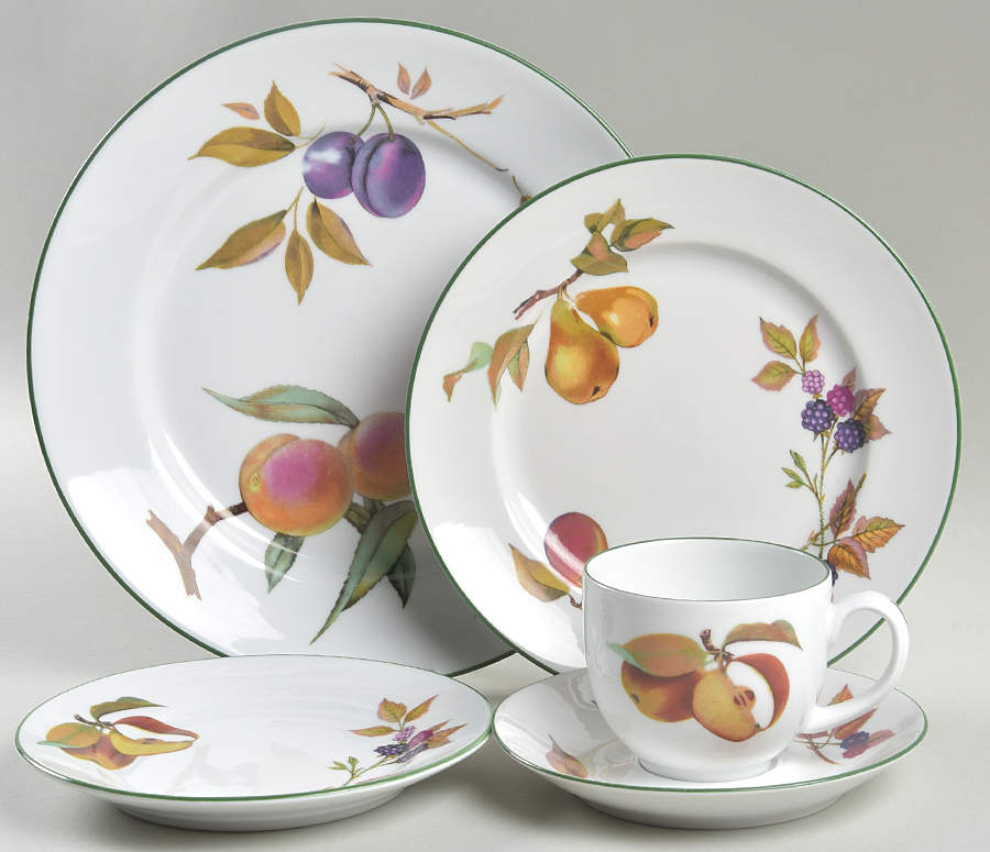 Evesham Vale 40 Piece Estate Set by Royal Worcester-1