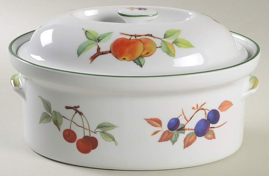 Evesham Vale 4.5 Pt Oval Deep Covered Casserole by Royal Worcester-1