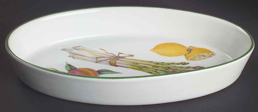 Evesham Vale 10" Oval Baker by Royal Worcester-1