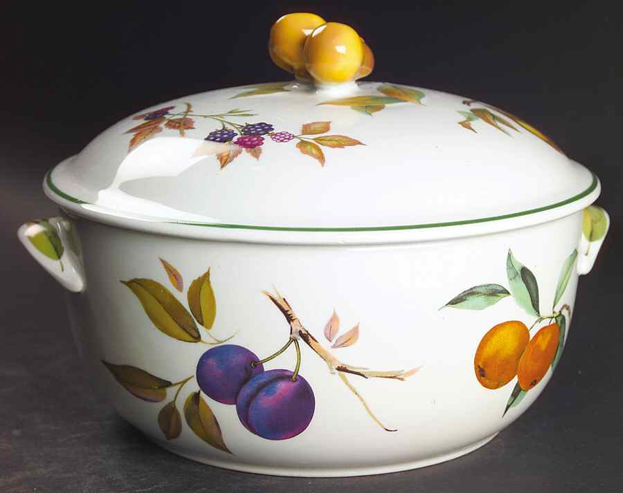 Evesham Vale 3 Quart Round Covered Casserole by Royal Worcester-1