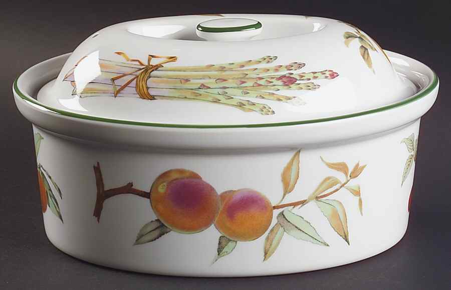 Evesham Vale 2.25 Qt Oval Deep Covered Casserole by Royal Worcester-1