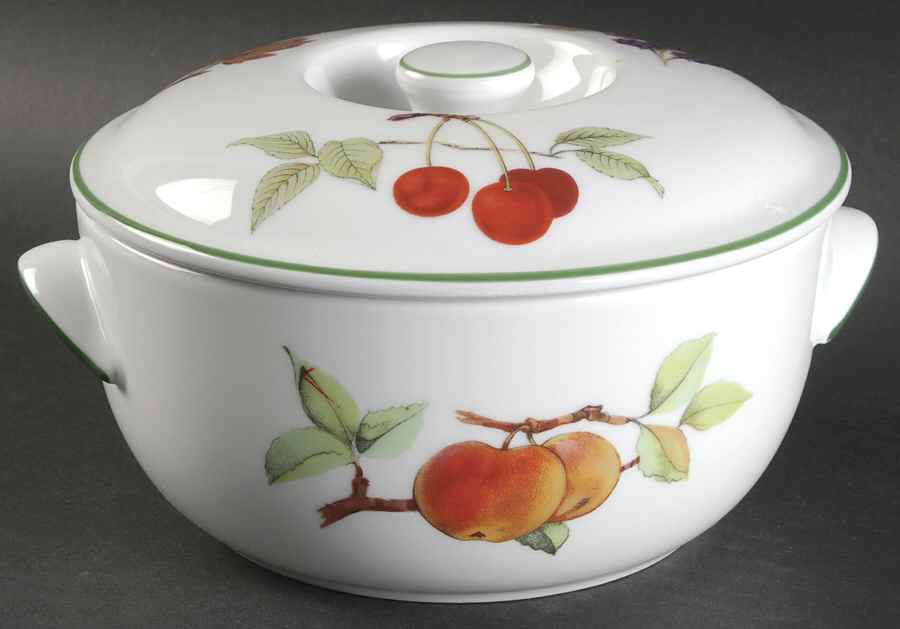Evesham Vale 1 Qt Round Covered Casserole by Royal Worcester-1