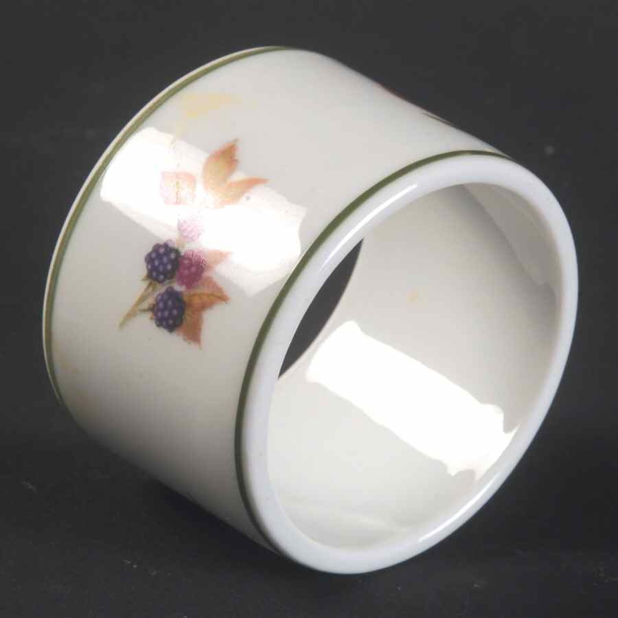 Evesham Vale Napkin Ring by Royal Worcester-1