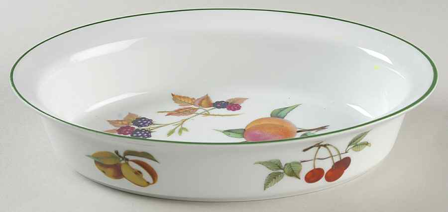 Evesham Vale 9" Oval Pie Baker by Royal Worcester-1