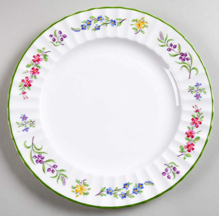 Fleuri Luncheon Plate by Royal Worcester-1