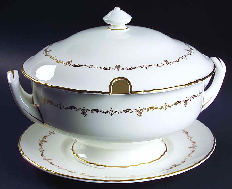 Gold Chantilly Tureen & Lid w/Underplate by Royal Worcester-1