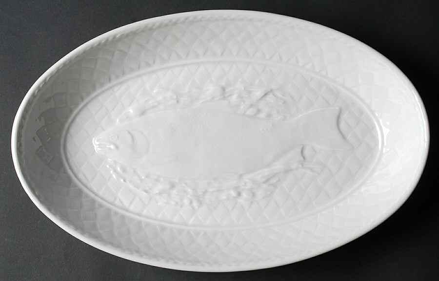 Gourmet (Embossed) 14" Oval Baker by Royal Worcester-1