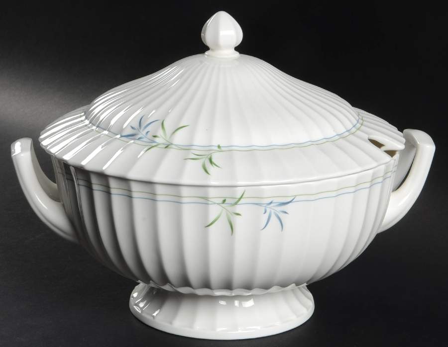Green Bamboo Tureen &  Lid by Royal Worcester-1