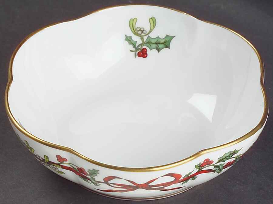 Holly Ribbons 5" Round Scalloped Dish by Royal Worcester-1