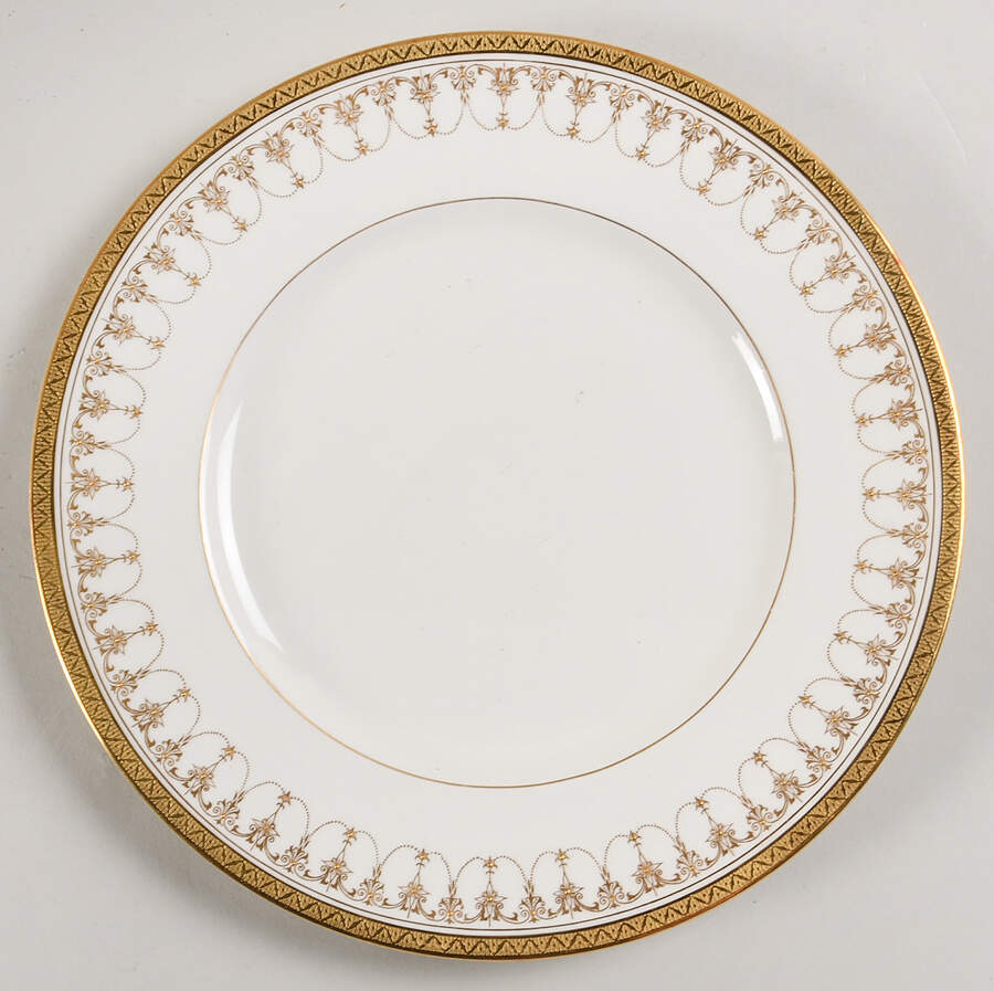 Imperial White Dinner Plate by Royal Worcester-1