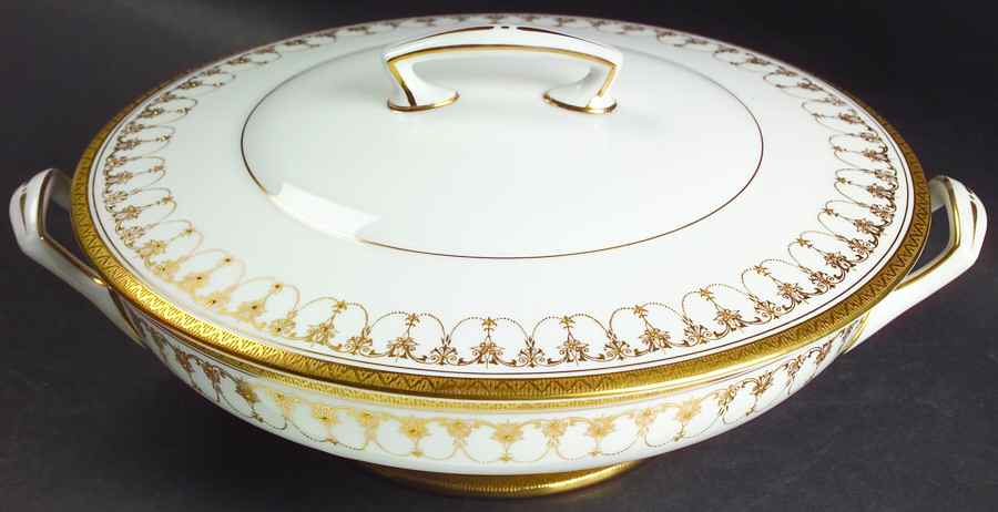 Imperial White Round Covered Vegetable by Royal Worcester-1