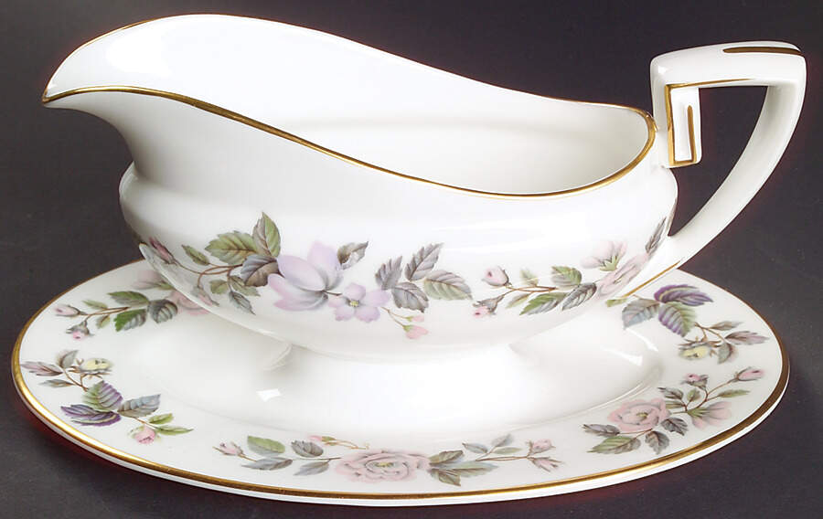 June Garland Gravy Boat with Attached Underplate by Royal Worcester-1