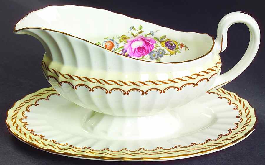 Kempsey Gravy Boat with Attached Underplate by Royal Worcester-1