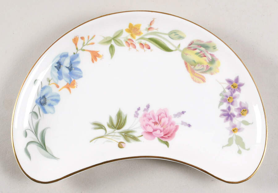 Kentmere Crescent Salad Plate by Royal Worcester-1