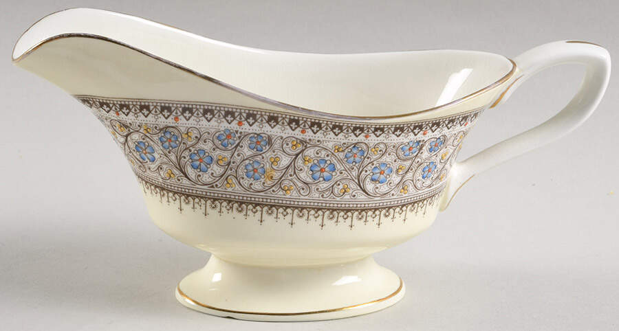 Lady Evelyn Gravy Boat by Royal Worcester-1