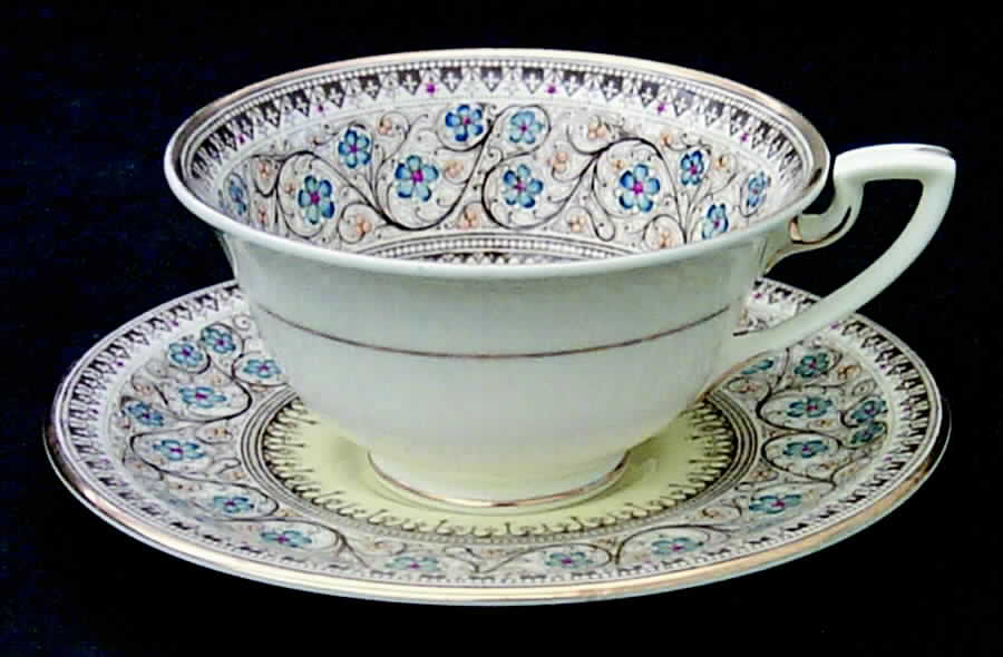 Lady Evelyn Footed Cup & Saucer Set by Royal Worcester-1