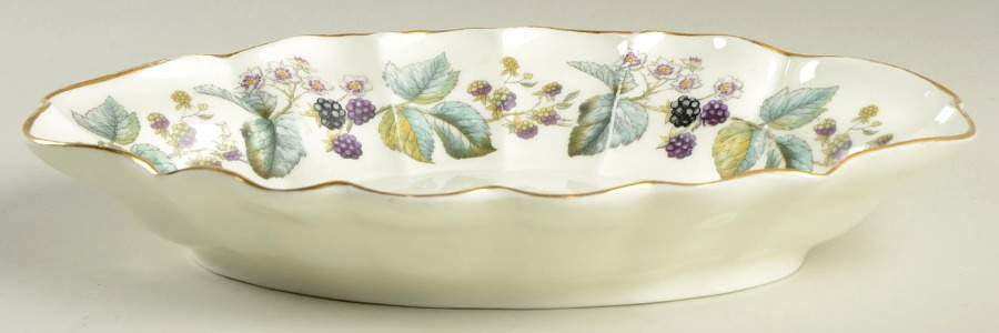 Lavinia (White Body, Bone) 10" Scalloped Bowl by Royal Worcester-1