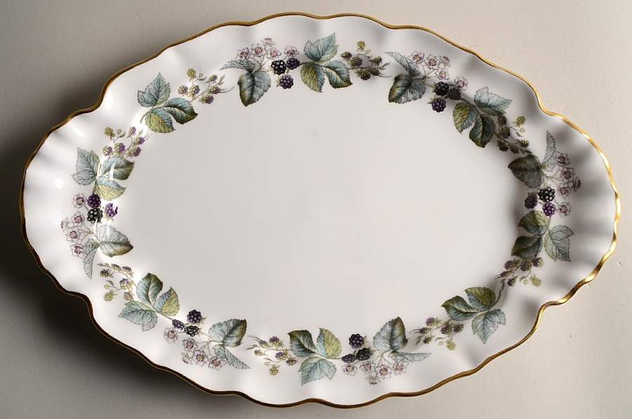 Lavinia (White Body, Bone) 15" Oval Serving Platter by Royal Worcester-1