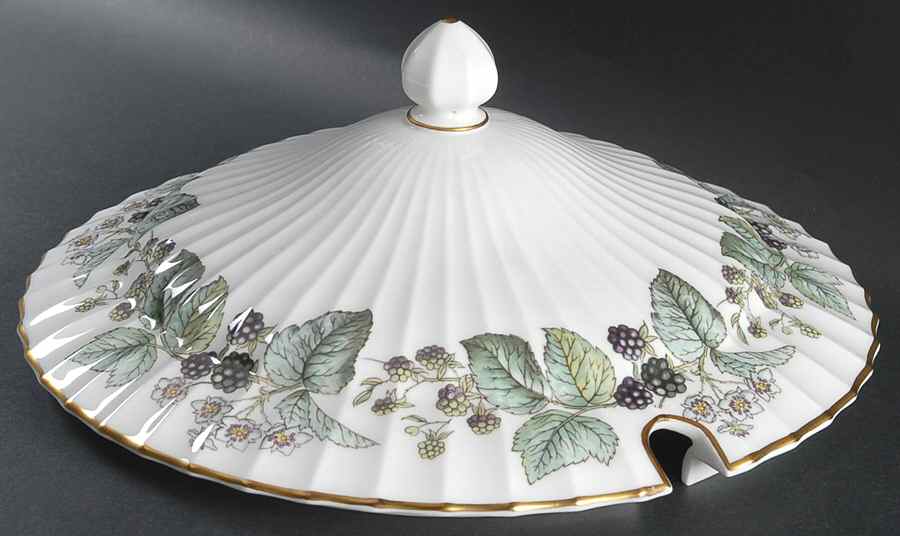 Lavinia (White Body, Bone) Lid for Tureen by Royal Worcester-1