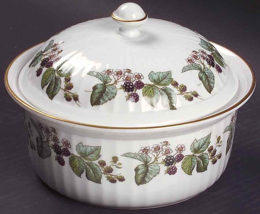 Lavinia (White Body, Bone) 1.25 Qt Round Covered Casserole by Royal Worcester-1