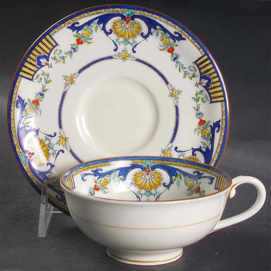 Lille Flat Cup & Saucer Set by Royal Worcester-1
