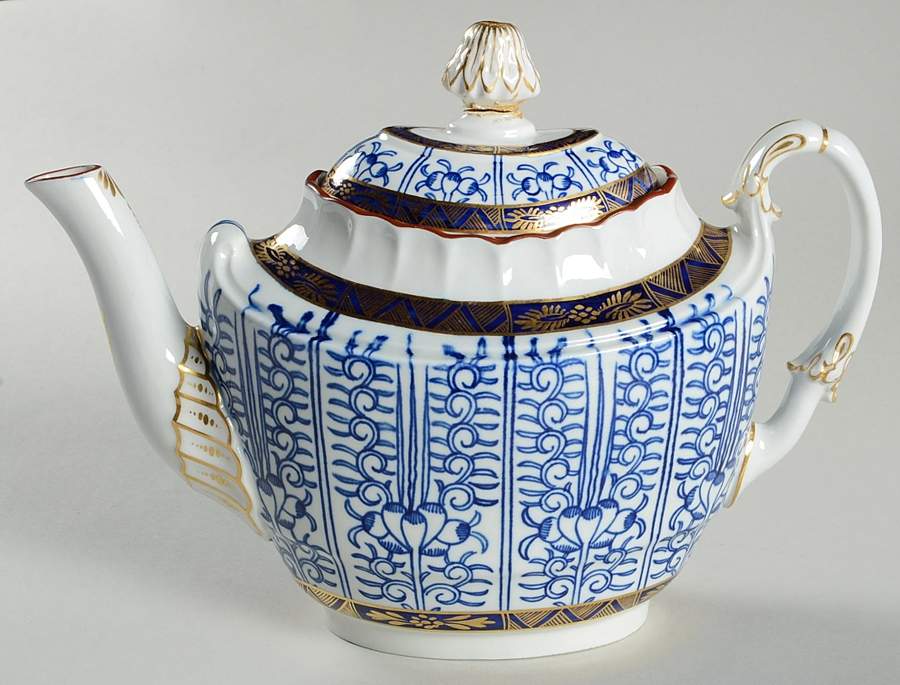 Lily Teapot & Lid by Royal Worcester-1