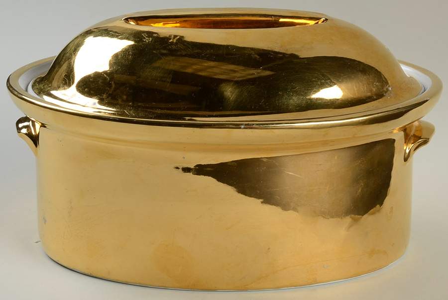 Lustre Gold 1.75 Quart Oval Covered Casserole by Royal Worcester-1