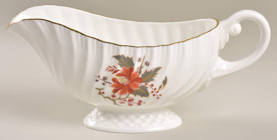 Lynbrook Gravy Boat by Royal Worcester-1