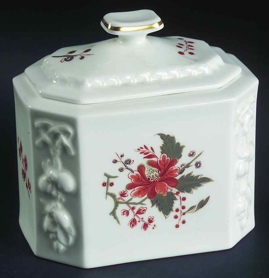 Lynbrook Medium Household Box by Royal Worcester-1