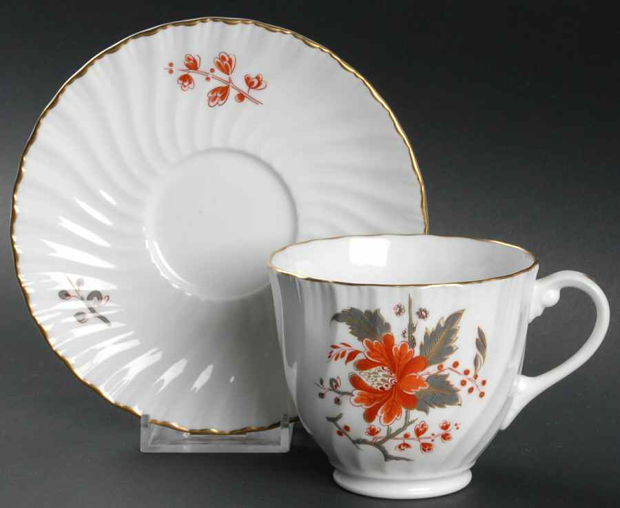 Lynbrook Footed Cup & Saucer Set by Royal Worcester-1