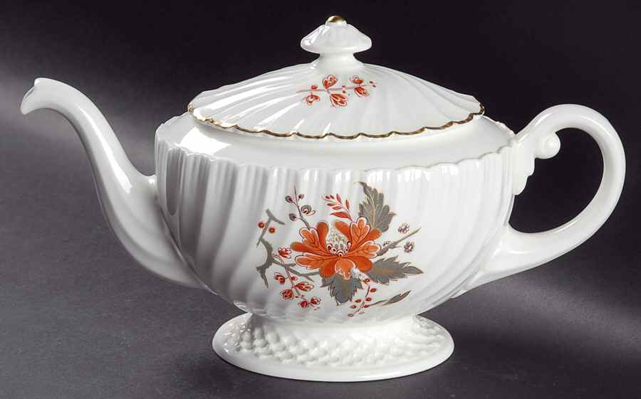 Lynbrook Teapot & Lid by Royal Worcester-1