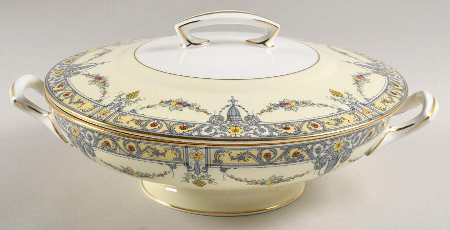 Marquis Round Covered Vegetable by Royal Worcester-1
