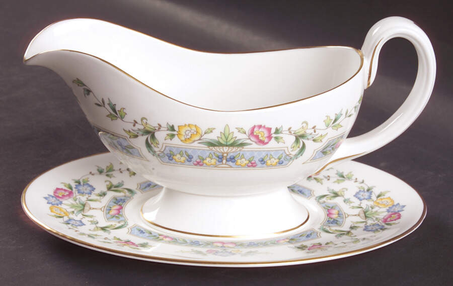 Mayfield Gravy Boat & Underplate by Royal Worcester-1