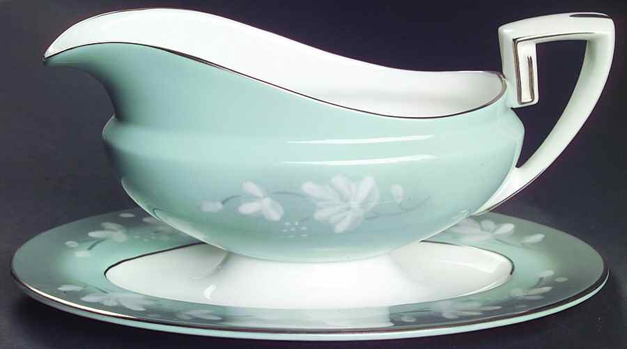 Moonflower Gravy Boat with Attached Underplate by Royal Worcester-1