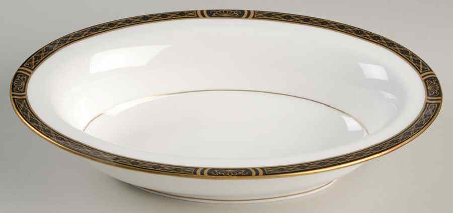 Mountbatten Black 10" Oval Vegetable Bowl by Royal Worcester-1