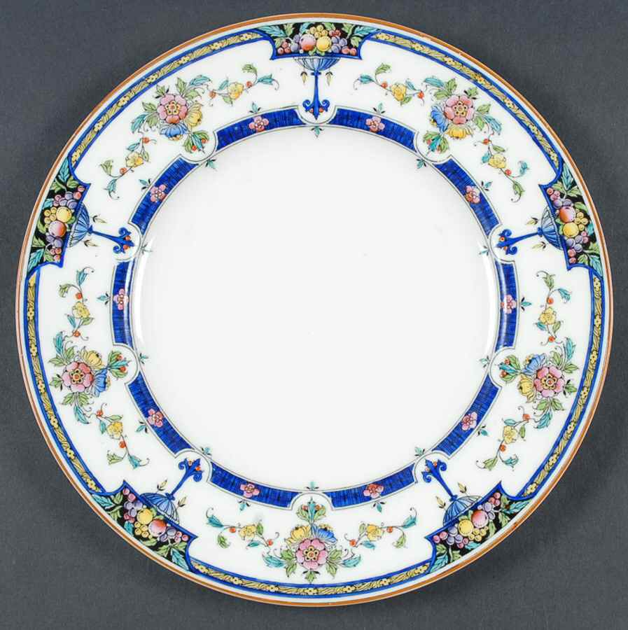 Orlando Luncheon Plate by Royal Worcester-1