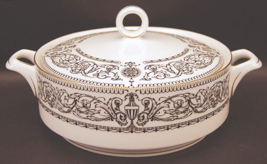 Padua Round Covered Vegetable by Royal Worcester-1