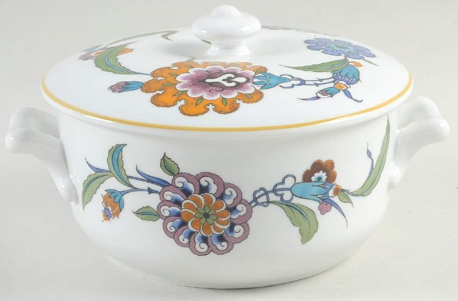Palmyra 1.5 Qt Round Covered Casserole by Royal Worcester-1