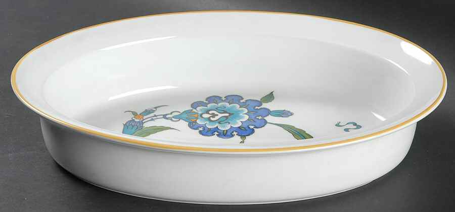 Palmyra 11" Oval Baker by Royal Worcester-1