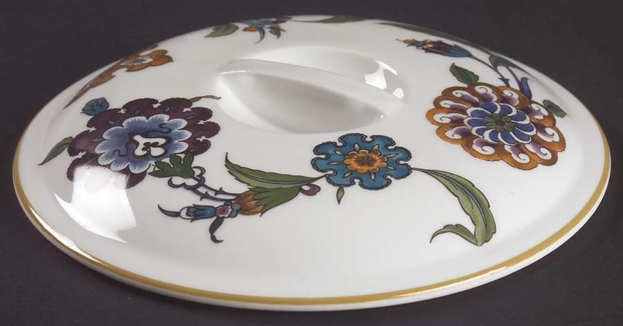 Palmyra 1.25 Qt Round Casserole No Lid by Royal Worcester-1