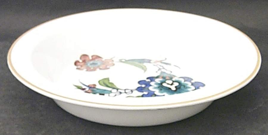 Palmyra Small Round Pie Baker by Royal Worcester-1