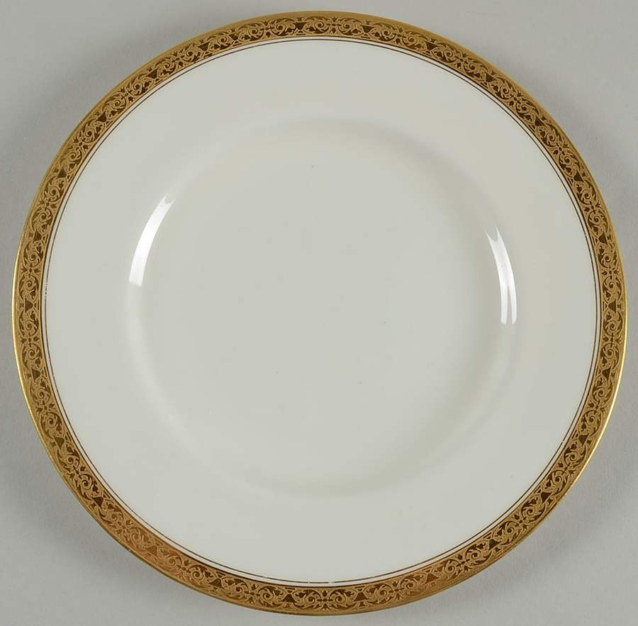 Patrician Luncheon Plate by Royal Worcester-1