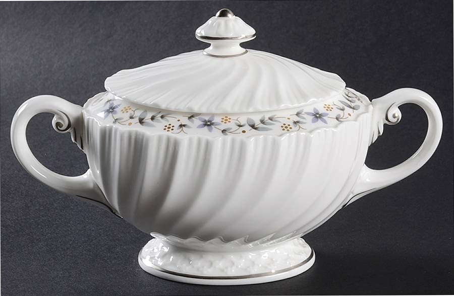 Petite Fleur (Swirl) Sugar Bowl & Lid by Royal Worcester-1