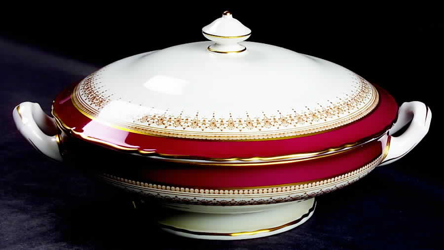 Regency Ruby Round Covered Vegetable by Royal Worcester-1