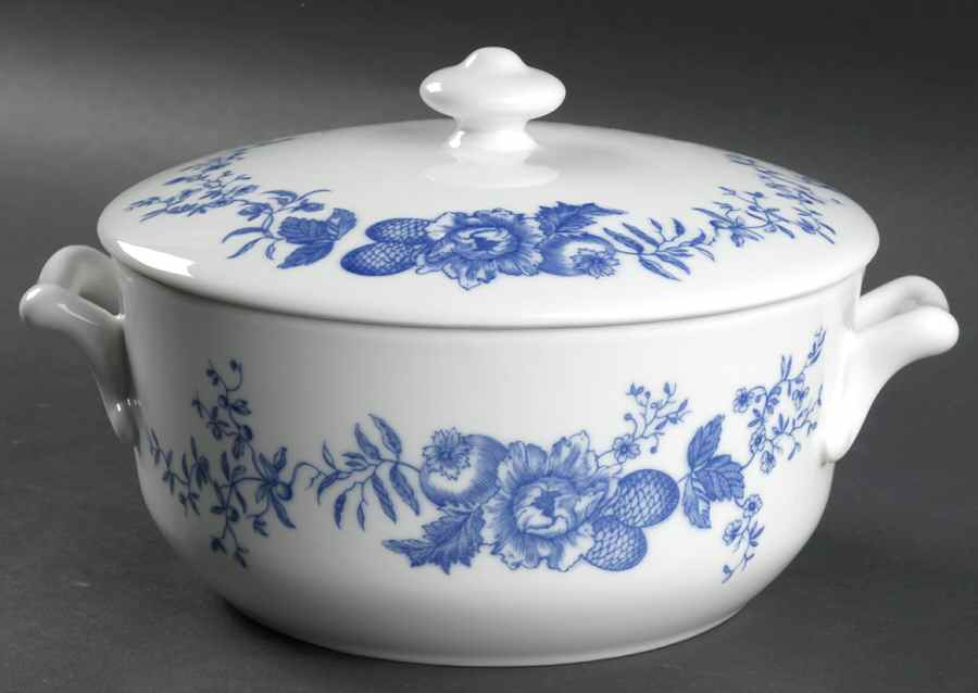 Rhapsody 1.5 Qt Round Covered Casserole by Royal Worcester-1