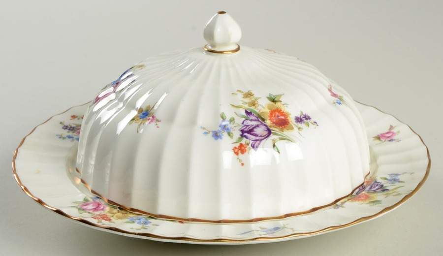 Roanoke Cream Round Covered Butter by Royal Worcester-1